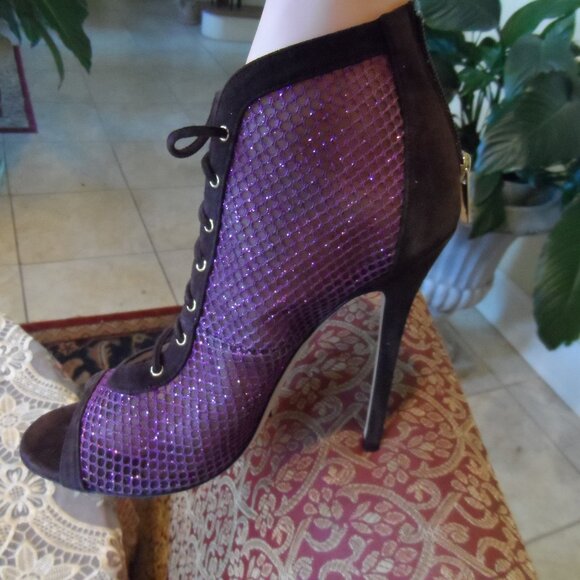 Jimmy Choo Brown Suede Lace Up Ankle boots w/Burgundy Lurex Mesh Detail Size 10